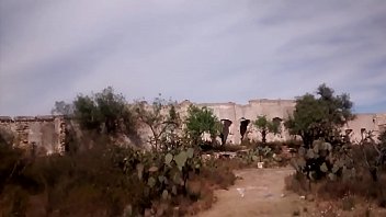 Preview 1 of Frenchie Fucking Sex Video Slut - Cogiendo en hacienda abandonada con Alf.