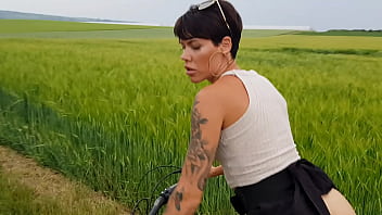 Preview 4 of Love Pusi - Premiere! Fahrrad in der &Ouml_ffentlichkeit geil abgefickt!