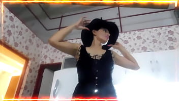 Preview 1 of Club Sex Forced Gangbang - FANATICO  VIENE  A VER  COMO  SE FILMA  UN VIDEO  Y  LO HAGO  CHUPARME  LA CONCHA  MIENTRAS  ESPERAMOS  EMPEZAR  A FILMAR