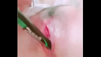 Preview 1 of Rogie G Logarta - Ra nước (bướm đẹp)