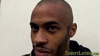 Preview 2 of Wwwpori Moni Sex Potocon - Gay for pay latino sucks