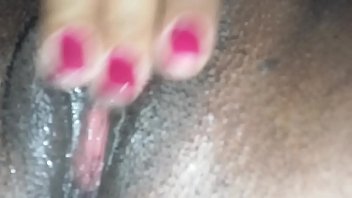 Preview 3 of Valeria Rios - Minha bucetinha toda molhada,  doida pra gozar.