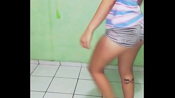 Preview 2 of Arillea Ferrer - Dan&ccedil_ando funk 6