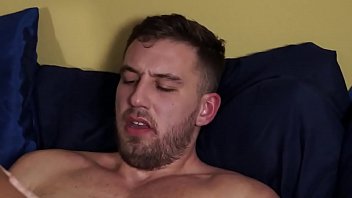 Preview 4 of Sester Sex Son Mom - Atticus Fox  e Josh Conners