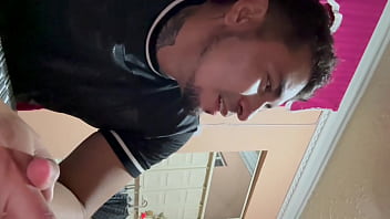Preview 3 of Www Xx Porno Com - Salgo a tomar porque mi vieja me dijo que estaba embarazada y un se&ntilde_or me agarr&oacute_ en mi momento m&aacute_s pdo
