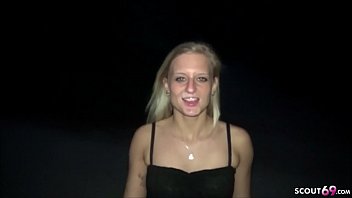 Preview 4 of Xxx Vldo 2018 - german teen 18 jahre teen direkt in berliner park im dreier gefickt