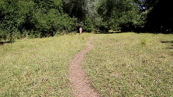 Preview 2 of Yxvhg - Nacktjogging mit Nackedei 6