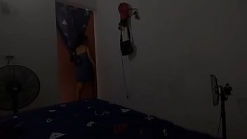 Preview 1 of Culioneros Luna - Padrastro pervertido observa el gran culo de su hijastra mientras hace videos y termina cogi&eacute_ndola muy rico