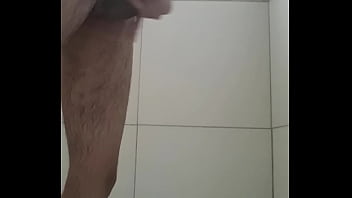 Preview 4 of Seal Peckcom - Novinho virgem batendo punheta