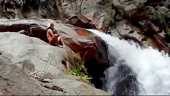 Preview 4 of Dr T P Dhor - Liyan se masturba en una gran cascada