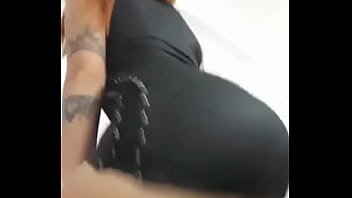 Preview 2 of Dipaksa Ampek Nangis - Minha amiga me mandou video dan&ccedil_ando pelada: Perfil dela: http://bit.ly/VideoCompleto2020