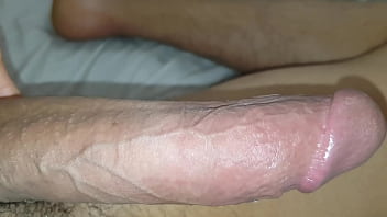 Preview 1 of Paying Handyman - Latino