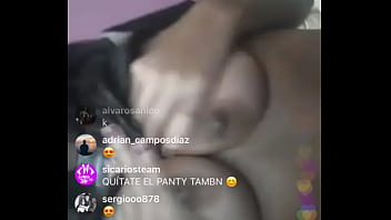 Preview 3 of Dowgetar - Chica muestra tetas en vivo de Instagram