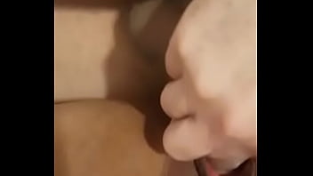 Preview 3 of Spitting On Pussy - Con mi sobrina d&aacute_ndole duro