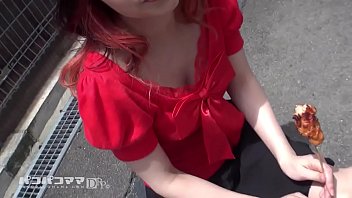 Preview 2 of Eznerymvb - 石井玲子 おばさんぽ ～赤一色！ヤクマンみたいな熟女～ 2