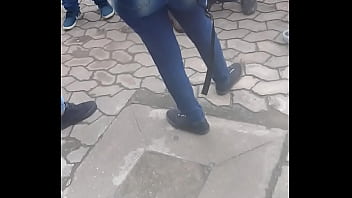 Preview 2 of Cum Onshoes - Novinha gostosa