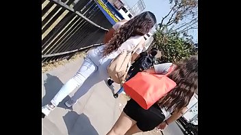 Preview 2 of Bonus Snobby - Rico culo de jovencita universitaria de Los Olivos en jean apretado