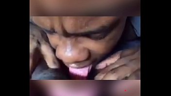 Preview 3 of Mom Naudy American - BBW washing my face with her squirt juices