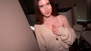 Preview 1 of Desvirjinada Ala Fuerza - This horny slut is addicted to big cocks