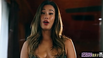 Preview 2 of Arabic New Yong - Queening lesbo gets her pussy eaten out