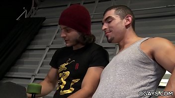 Preview 2 of Brdar Sistr Xxx Videos - Skaters having anal sex