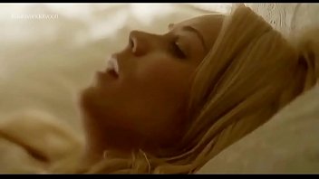 Preview 1 of Mota Lan Xnxx - The BEST of Laura Vandervoort