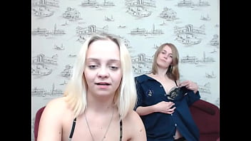 Preview 2 of Araob Porn - BuzzingBirdz Linda Cute Blonde Lesbian