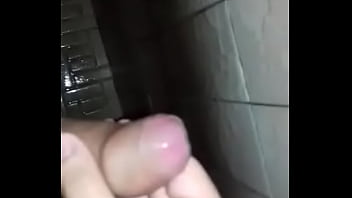 Preview 4 of Two Wormen One Quy - En la ducha