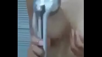 Preview 2 of Pakistani Girl Xxx Vedio - ေနျခည္ ေရခ်ိဳးခန္းထဲလိုးတဲ့ကား