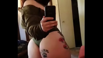 Preview 2 of Tribbing Mom And Daughter - culona tatuada