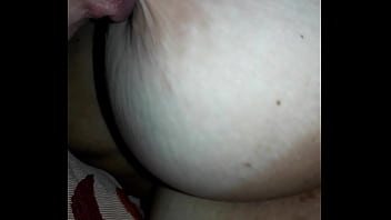 Preview 3 of Super Pattie - CHUPANDO TETONES