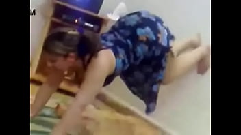 Preview 3 of Moti Garl Xxx Video Hd Video - Arab girl dance her big ass