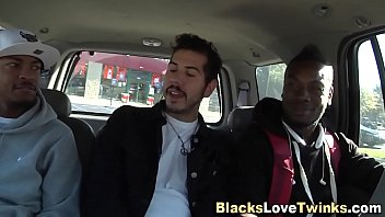Preview 1 of Tess Lyndon Tube - Gay horny stud sucks bbc