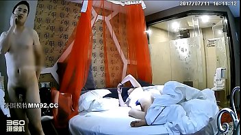 Preview 4 of Romanian Girl Fisting - 酒店偷拍刚下班的长裙美女和同事偷情, 刚干完第2次男的好像接到老婆电话赶紧操