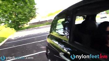 Preview 4 of Video Xxxhd 2019 - Hot brunette shows off her nylon feet right on the street