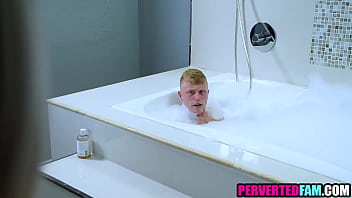 Preview 1 of Ten Xxx Video Home Zabardastee - Step mom and step son bathtub sex