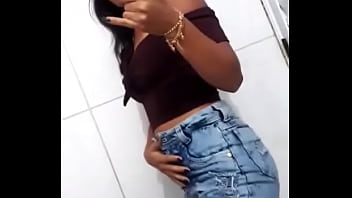 Preview 2 of Sexy Randi Nach - Novinha rebolando