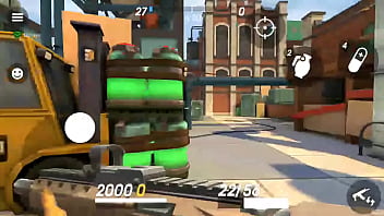 Preview 2 of Tentacle Under Desk - b. v. EN 1 MINUTO A UN PARAGUAYO EN GUNS OF BOOM