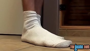 Preview 1 of Scarlett Vagina - Young Brenden Killen stroking feet blowjob and masturbation