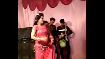 Preview 1 of Ganraf Xxx - Kiss on stage