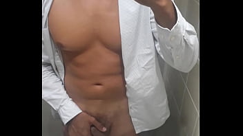 Preview 1 of Inian Gfv - homem de social