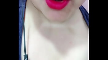 Preview 2 of Can Xxxxxx - Suruchi Introducing herself &amp_ showing off her sexy cleavage &amp_ Big boobs