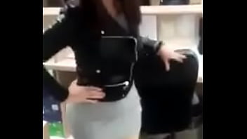 Preview 4 of Courtneys 2nd Gloryhole Visit - Quien es?