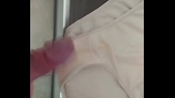 Preview 1 of Girl Eating Boy Balls - corrida en bragas de mi mujer 16 (cum in pants of my wife)