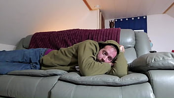 Preview 1 of Hined Xxx Video Xxx - Stepdaughter ends up in her Stepdads bed - Leaving her CREAMPIED.