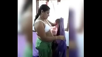 Preview 1 of Porno Hd Afrika Sait - My wife showing her .....watch