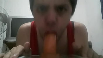 Preview 4 of Hd Pornup - Chupando el juguete de mami 7