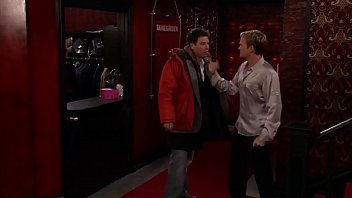 Preview 4 of Ebony Mom An Sob - HIMYM - S01E5 &quot_Okay Awesome&quot_ PT-BR
