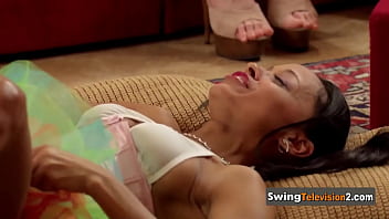 Preview 3 of Sax Arab - Swinger amateur couples play sexy dice. They need to do whatever comes out.
