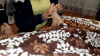 Preview 3 of Sex Baby School - My stepsister massages my legs,  and I secretly masturbate under the blanket from her - Lesbian Illusion Girls